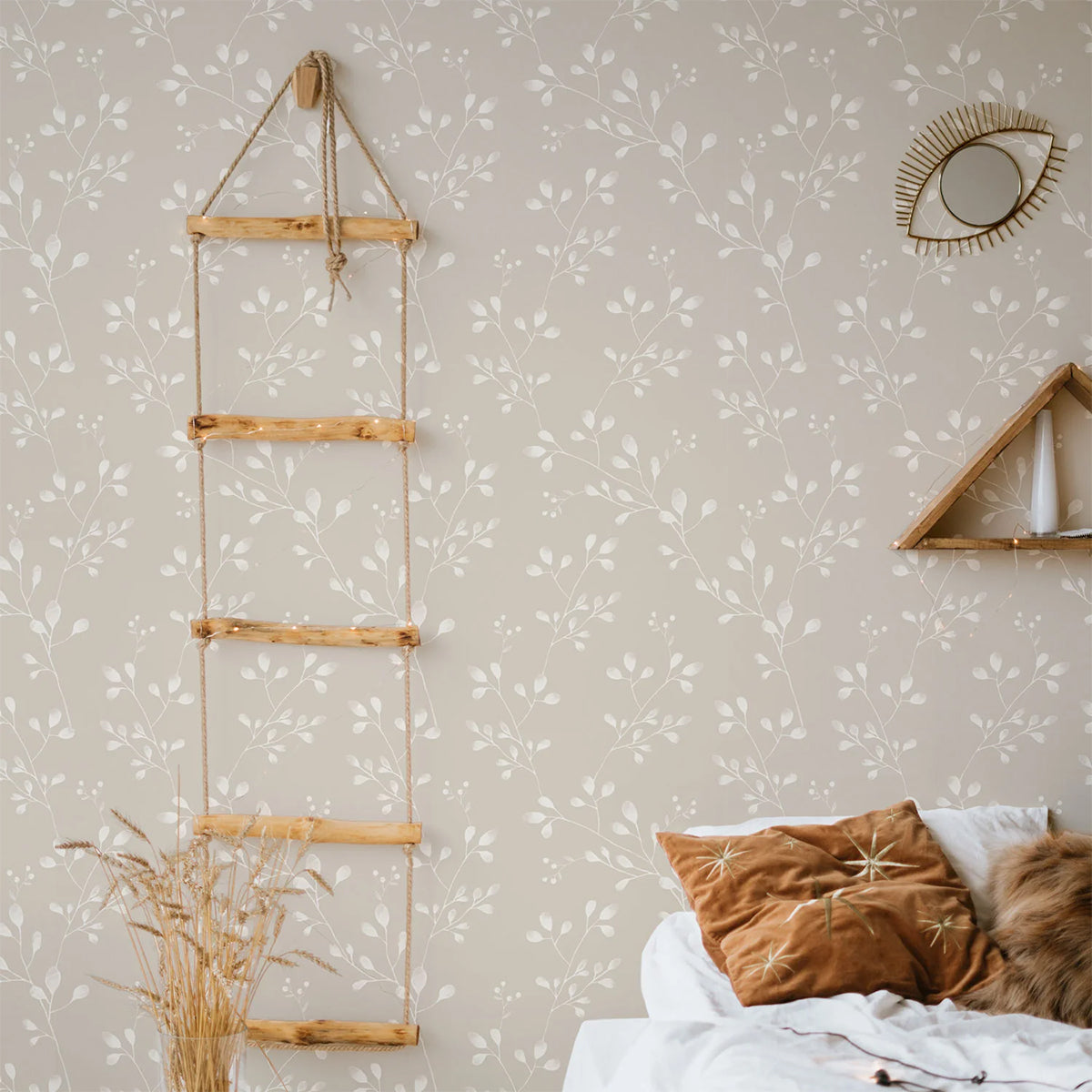 Wildflower Vintage Wallpaper in kids toddler's bedroom